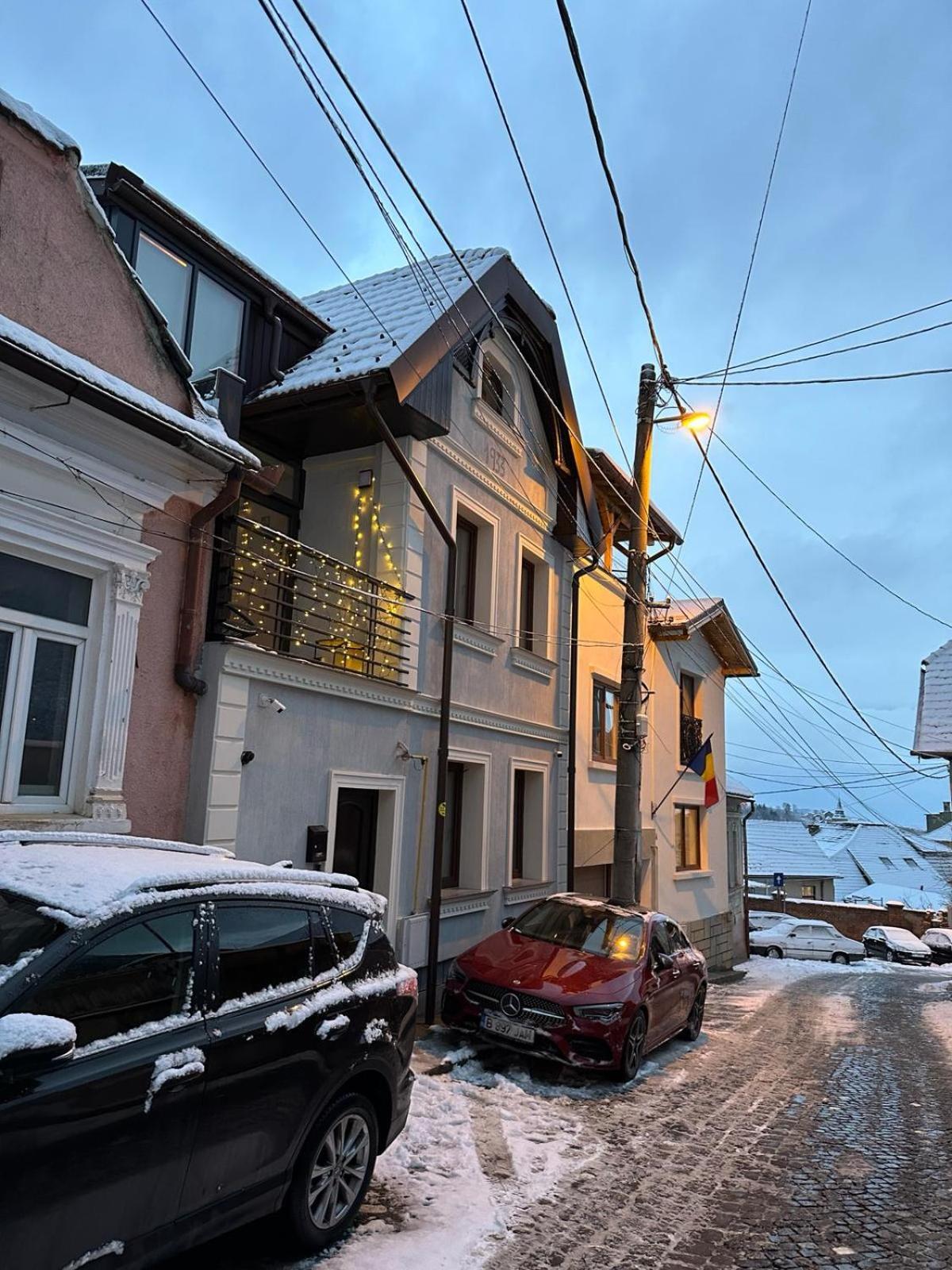 Casa Chiper - Attic Apartment With View Brașov Exterior foto